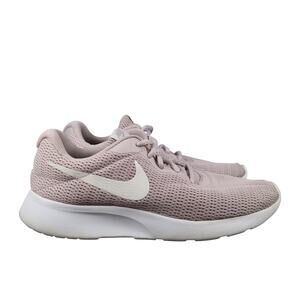 Nike Shoes Womens 9.5 Tanjun Sneakers Athletic Trainer Casual Lifestyle Comfort